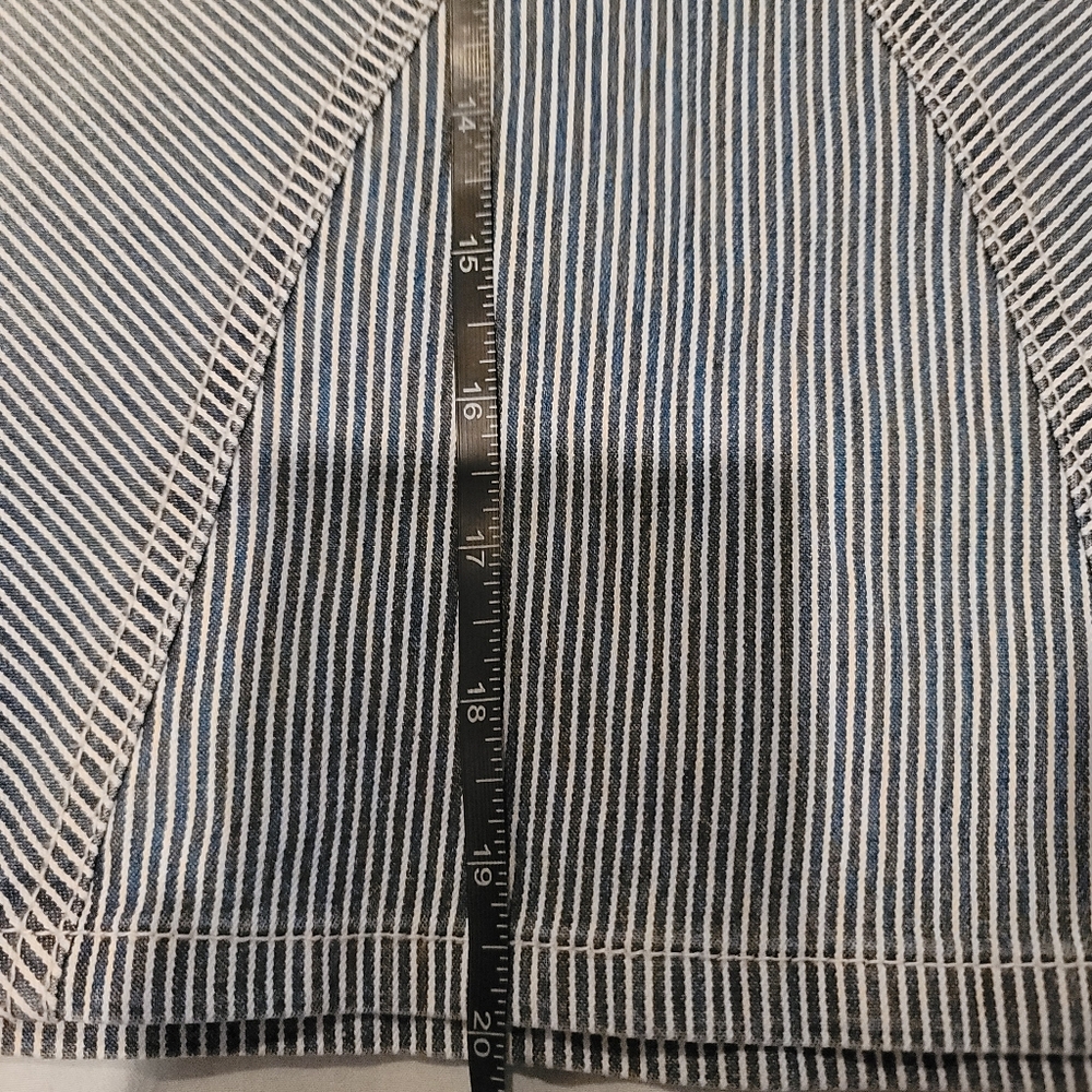 NYDJ NWOT Denim Blue A-Line Knee-Length Skirt Size 6 - Picture 5 of 6